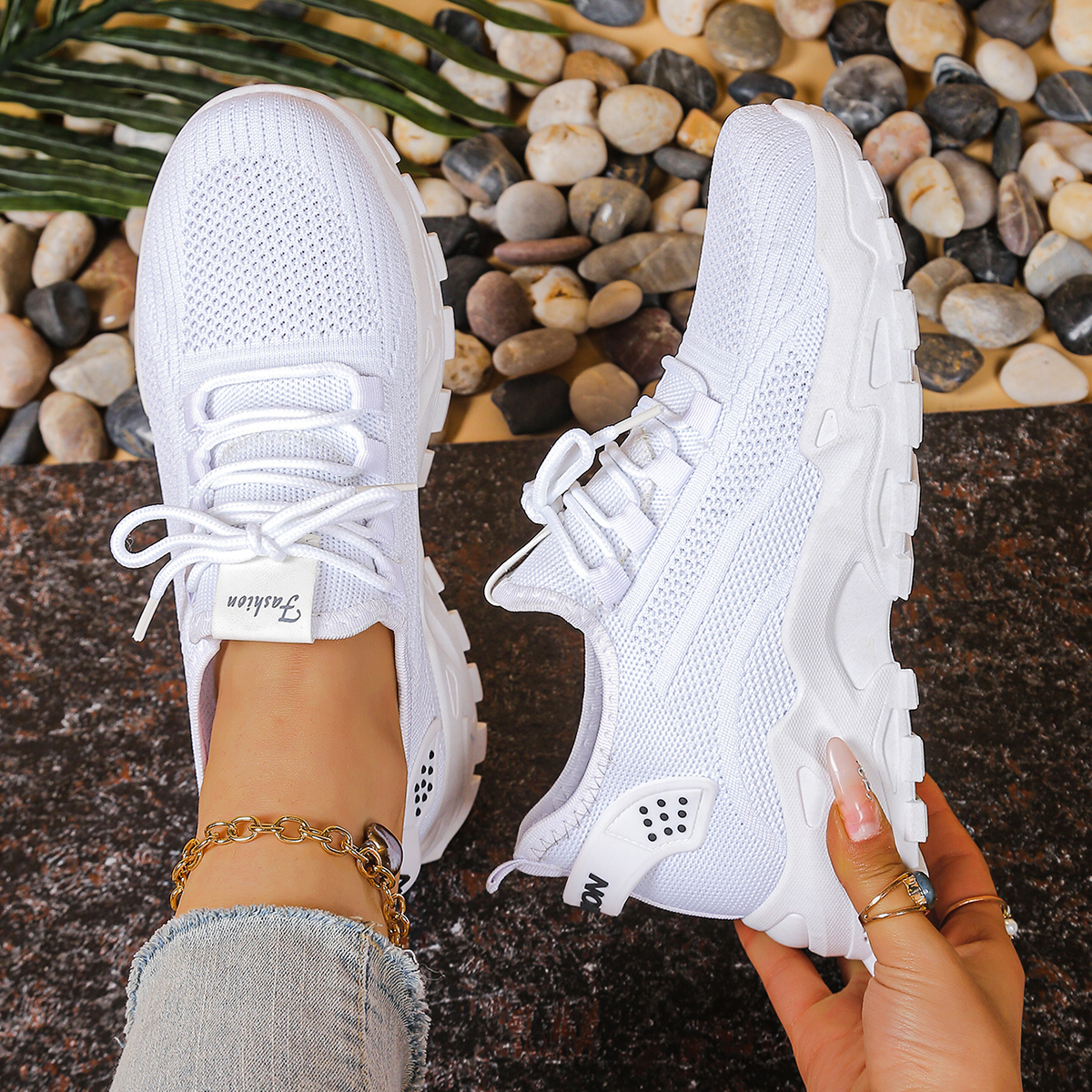 Women's sports shoes 2026，Brea - đánh giá và giá Sewing Cloth